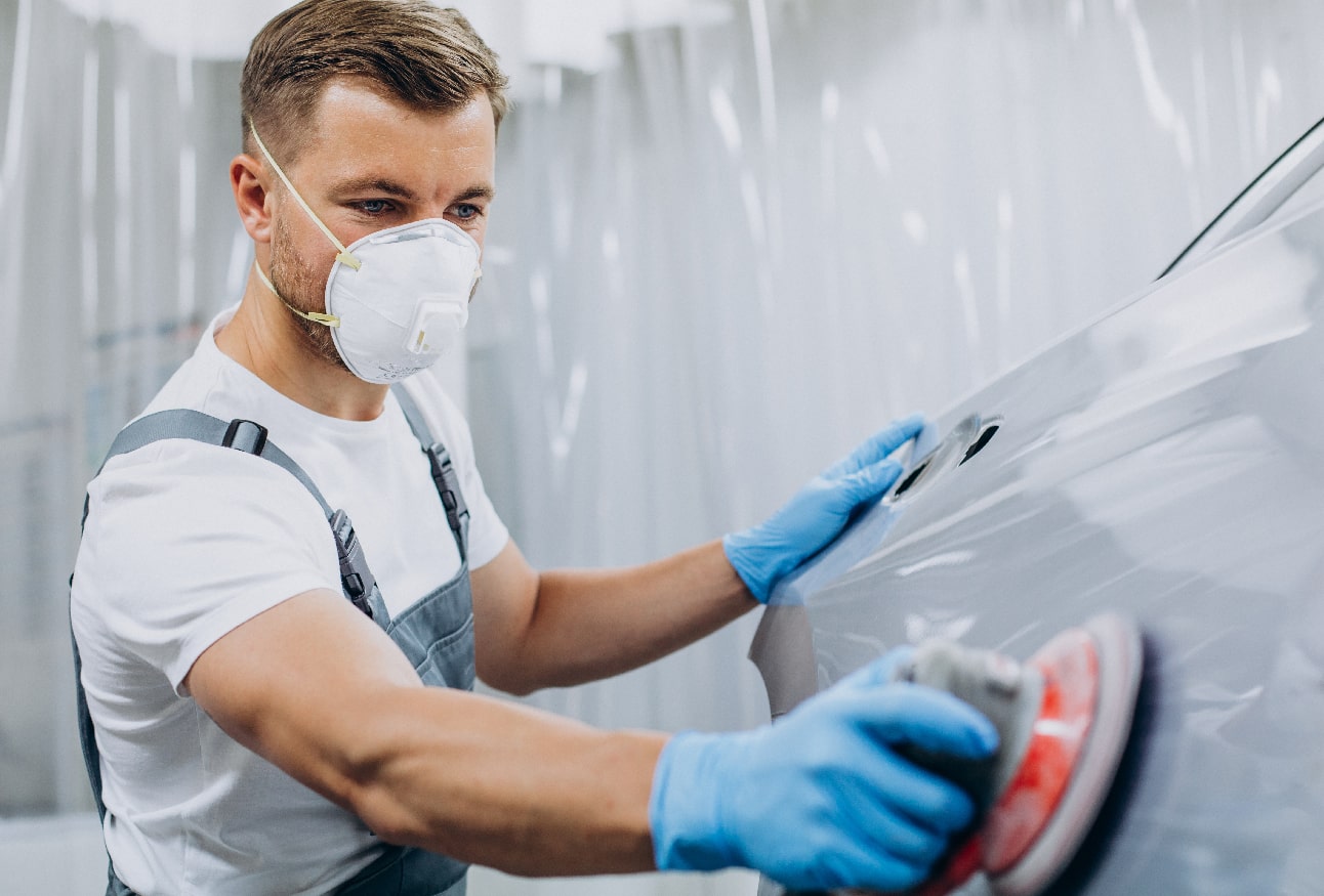 Car painting shop in Muscat